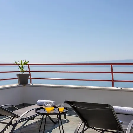 Seaside Penthouse With Hot Tub Sky Living سبليت