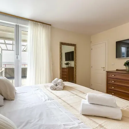 شقة Seaside Penthouse With Hot Tub Sky Living سبليت